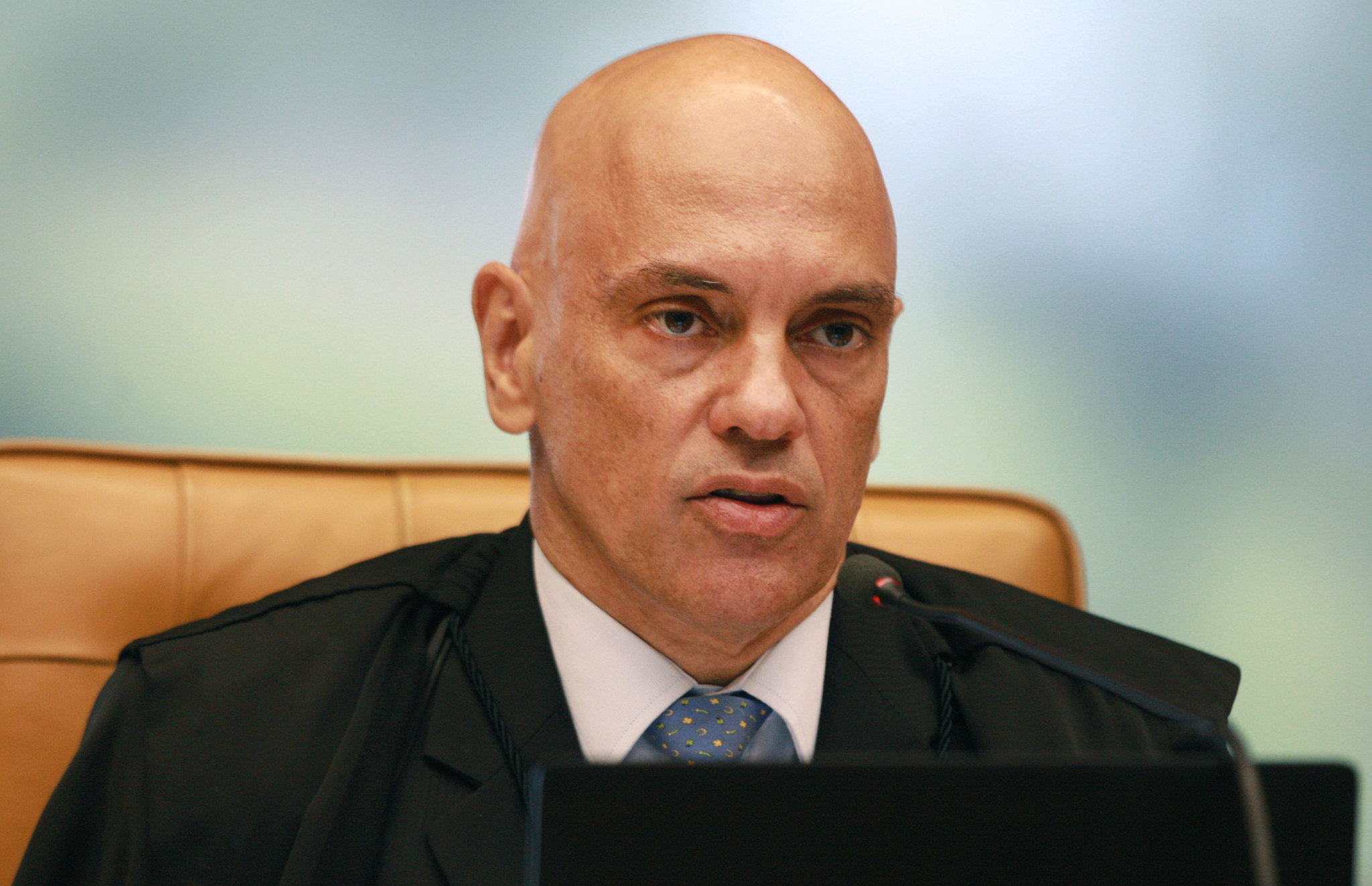 Onde mora Alexandre de Moraes?