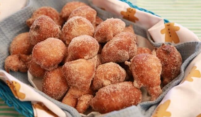 Receita de bolinho de chuva tradicional